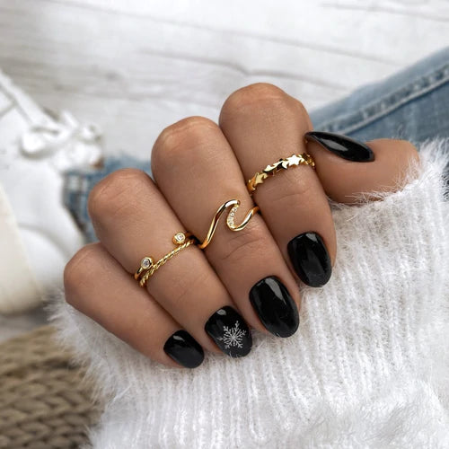 MIDI RINGS: Der einzigartige und besondere Charme von Schmuck