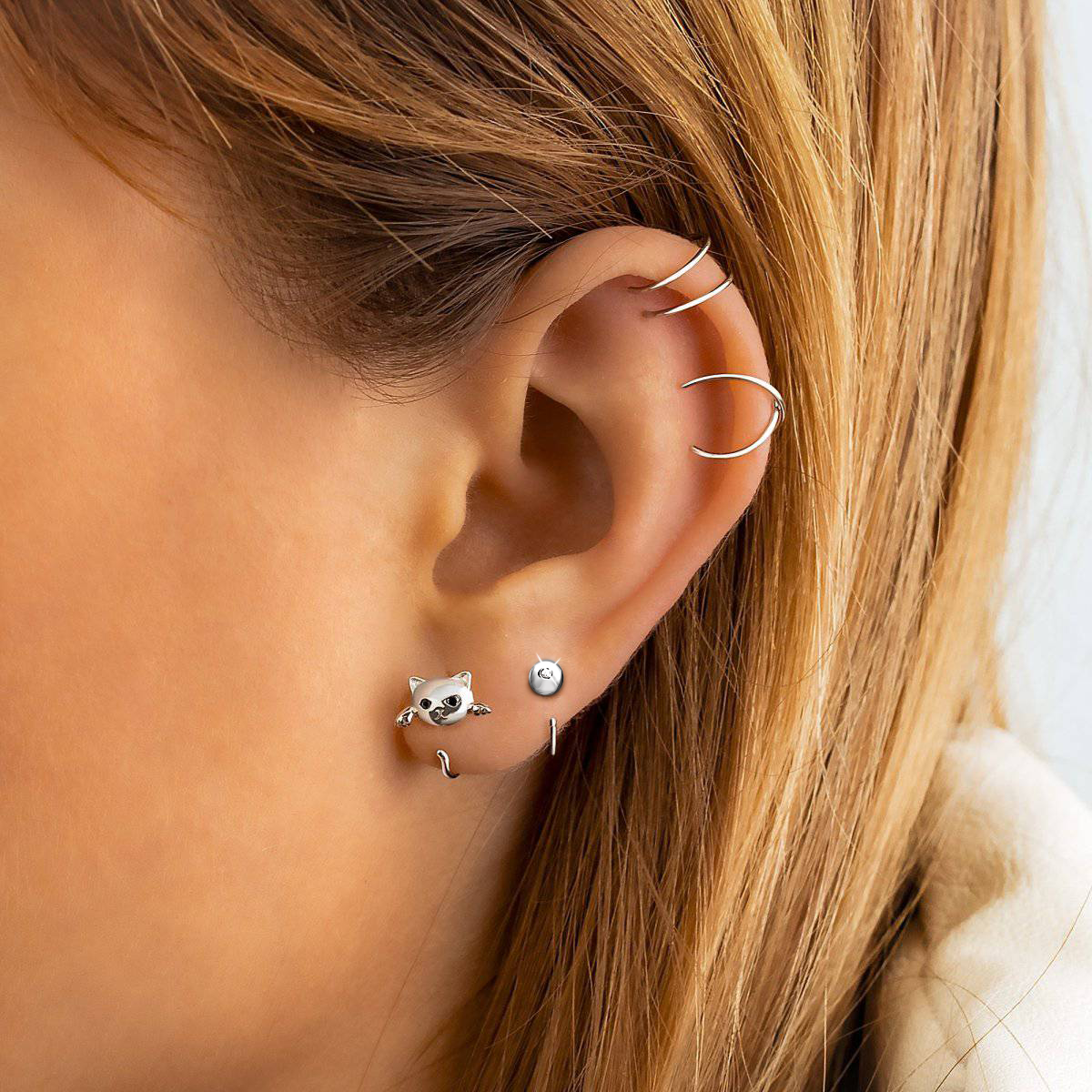 Halbring Kugel Ohrringe - Emily Schmuck