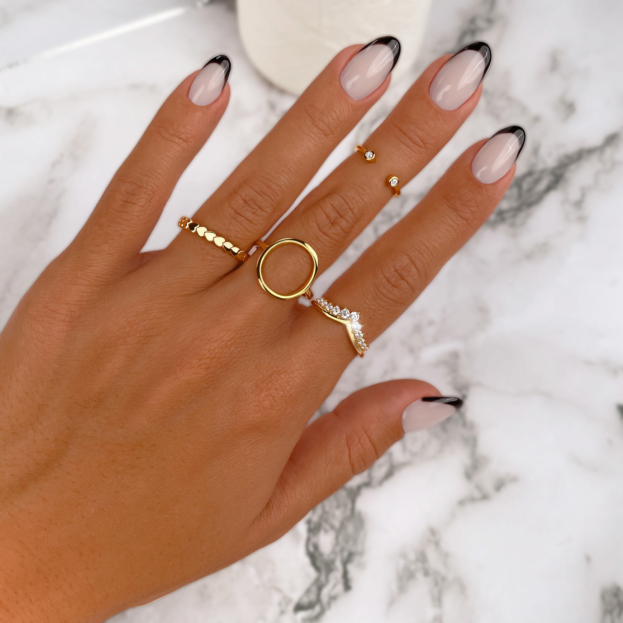 "Zirkoniumoxid-Krone" Ring - Emily Schmuck