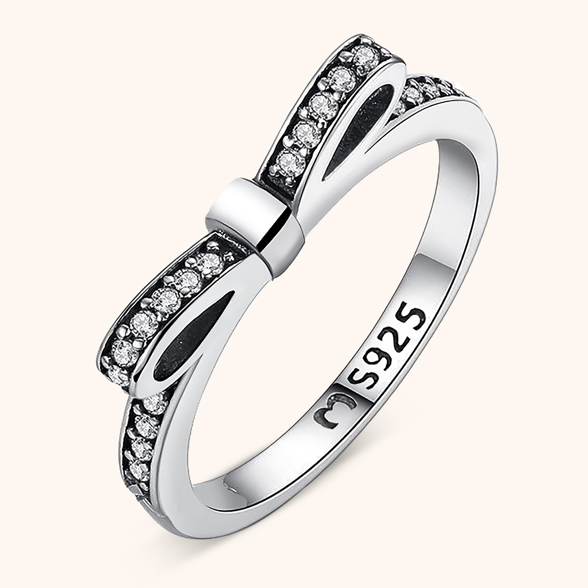 "Kleine Schleife" Ring - Emily Schmuck