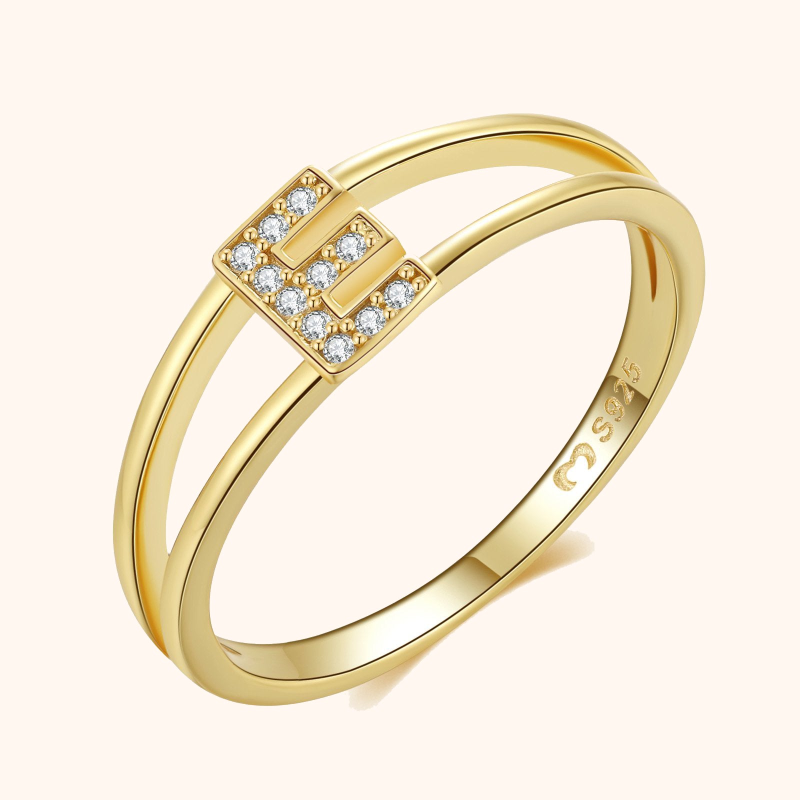 Goldene Initialen Ring