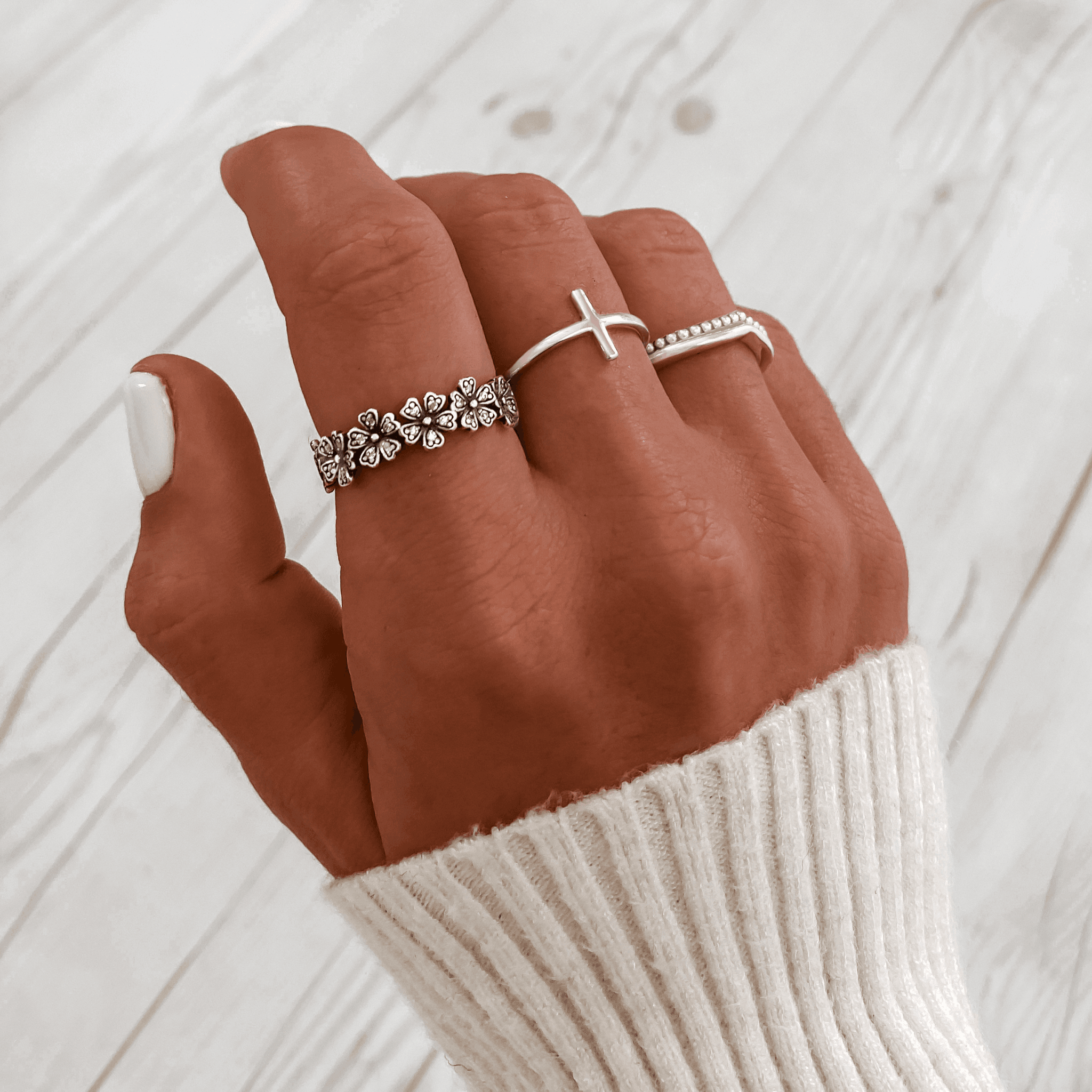 "Domnia Balls" Ring - Emily Schmuck