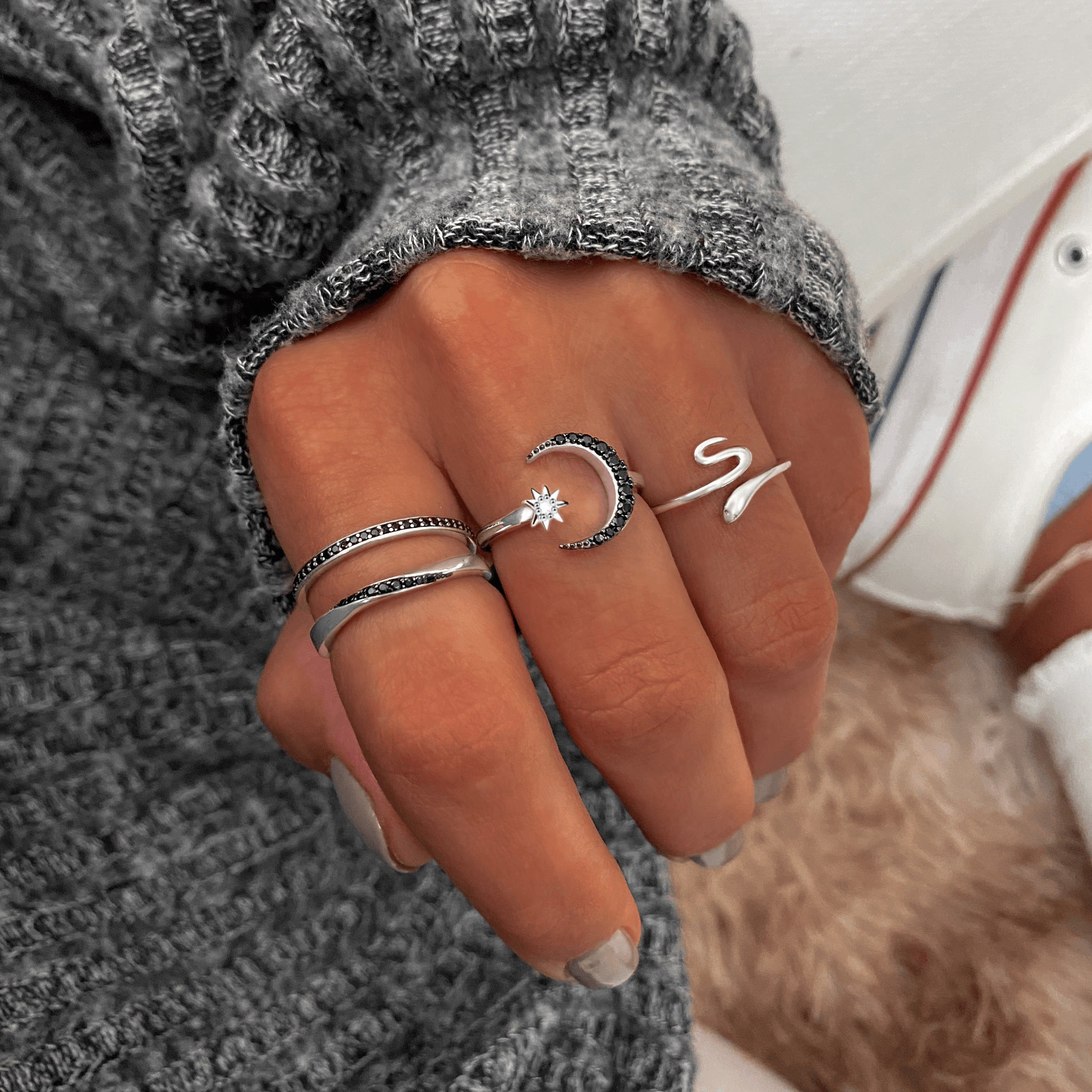 "Mondsichel" Ring - Emily Schmuck