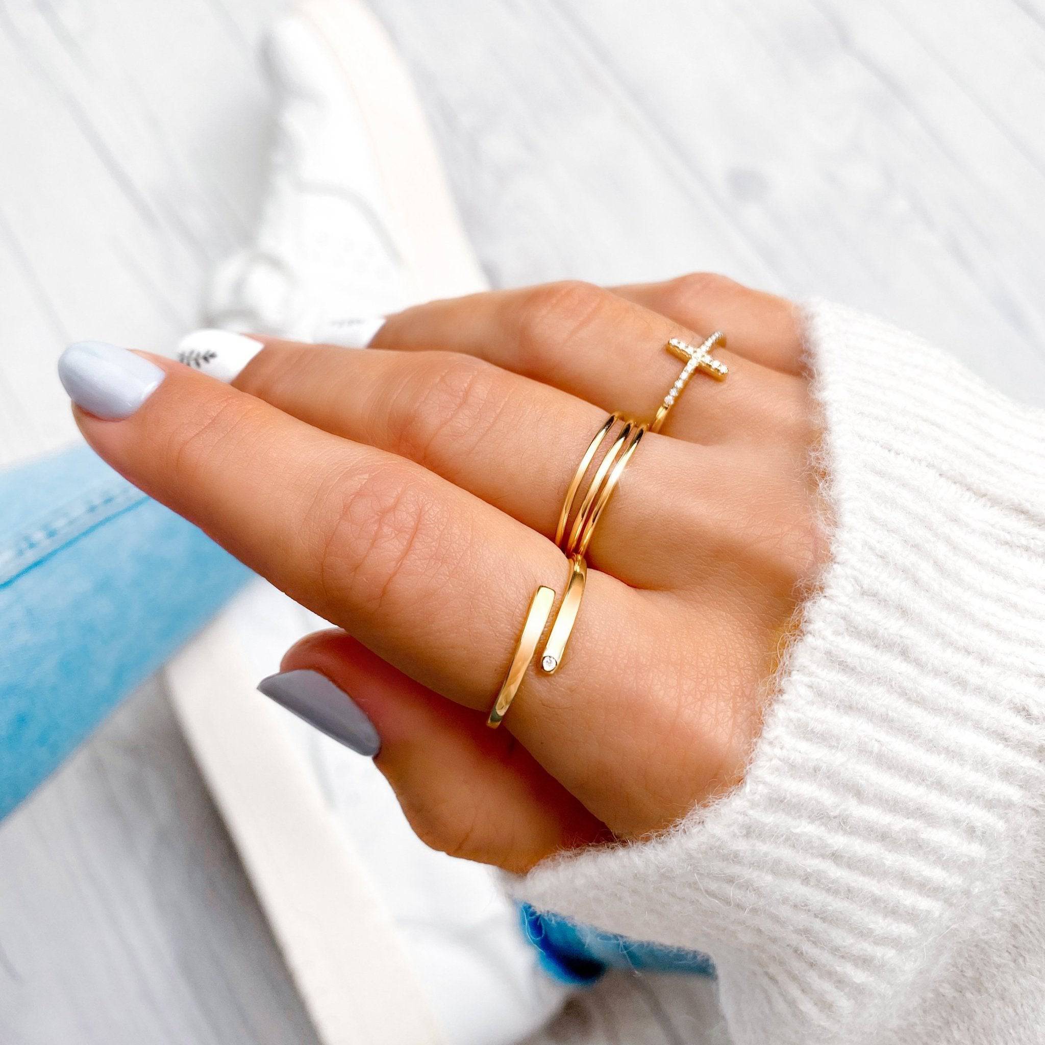 "Fit" Ring - Emily Schmuck