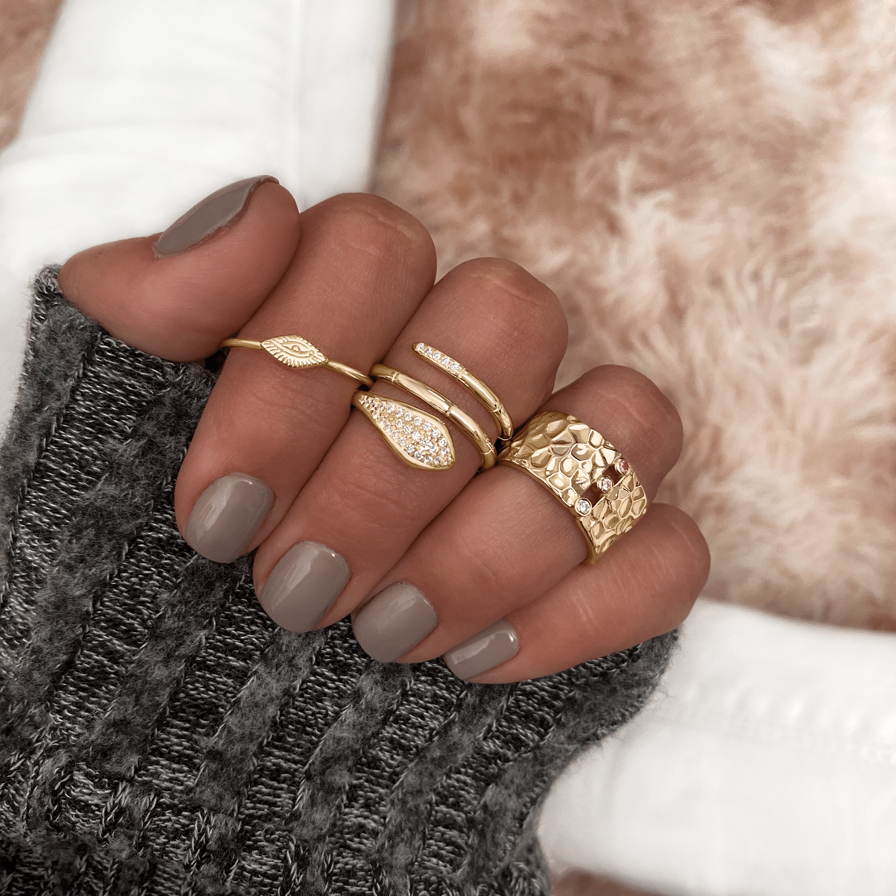"Magnum" Ring - Emily Schmuck