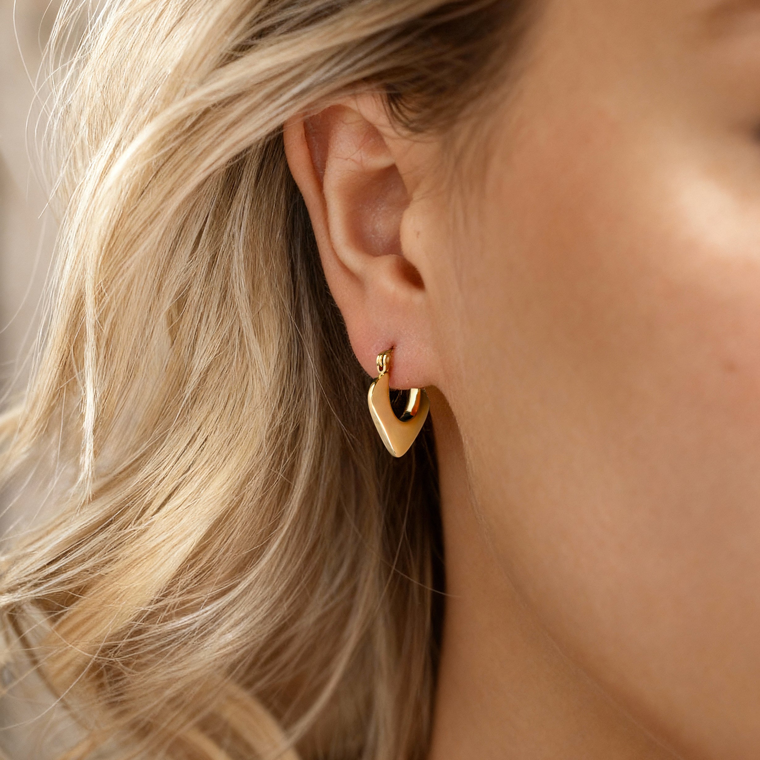 Dreieckige Reif-Ohrringe