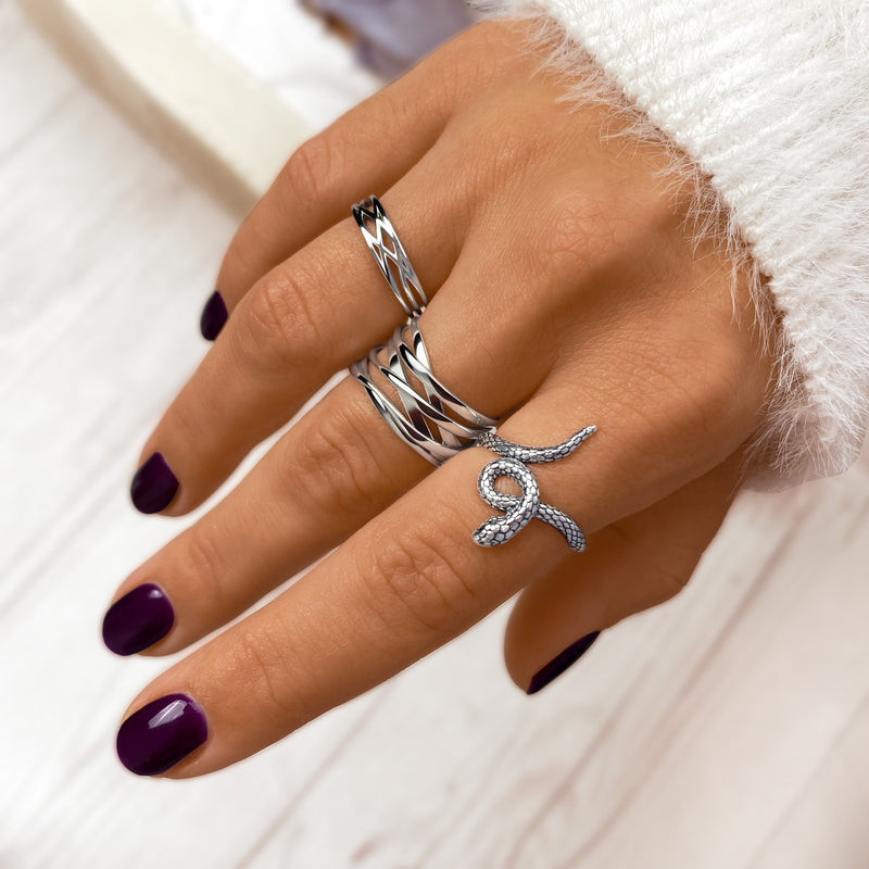 "Tan-Tanika" Ring - Emily Schmuck